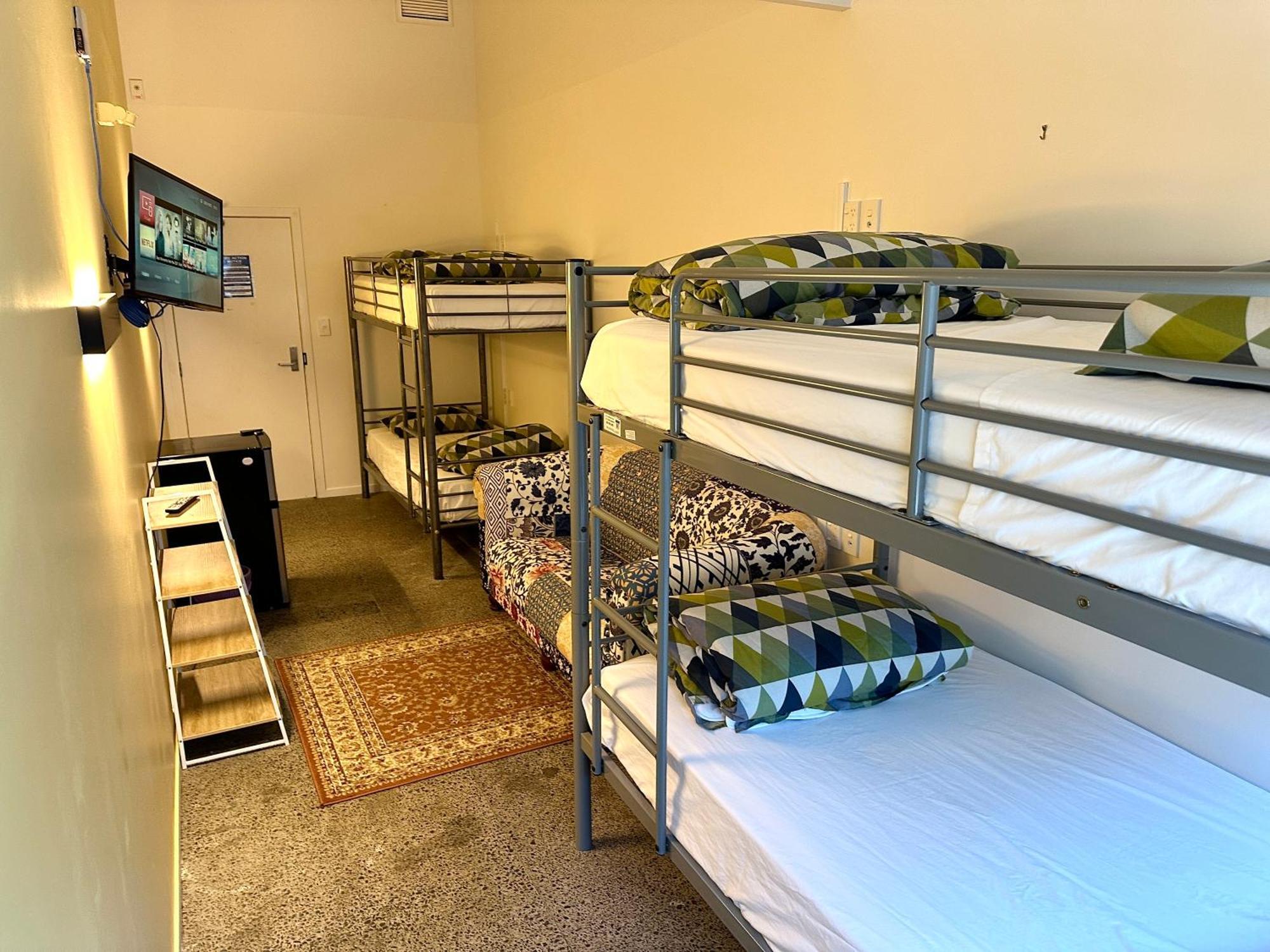 Tmacs Auckland Hostel Екстериор снимка